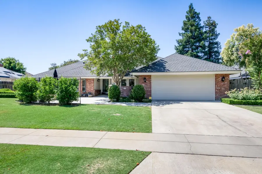 579 E Portland Avenue, Fresno, CA 93720 - #3