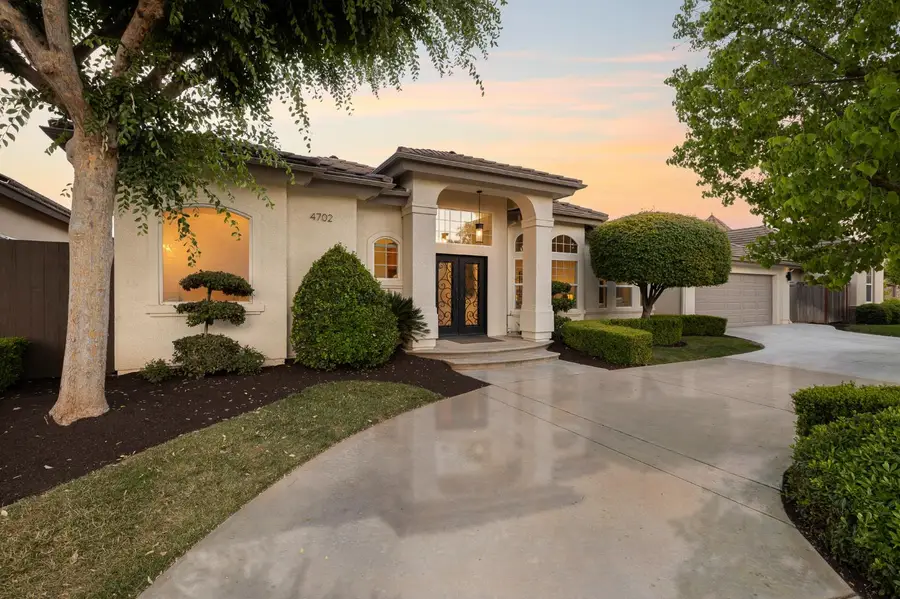 4702 N Fallingwater Lane, Clovis, CA 93619 - #2