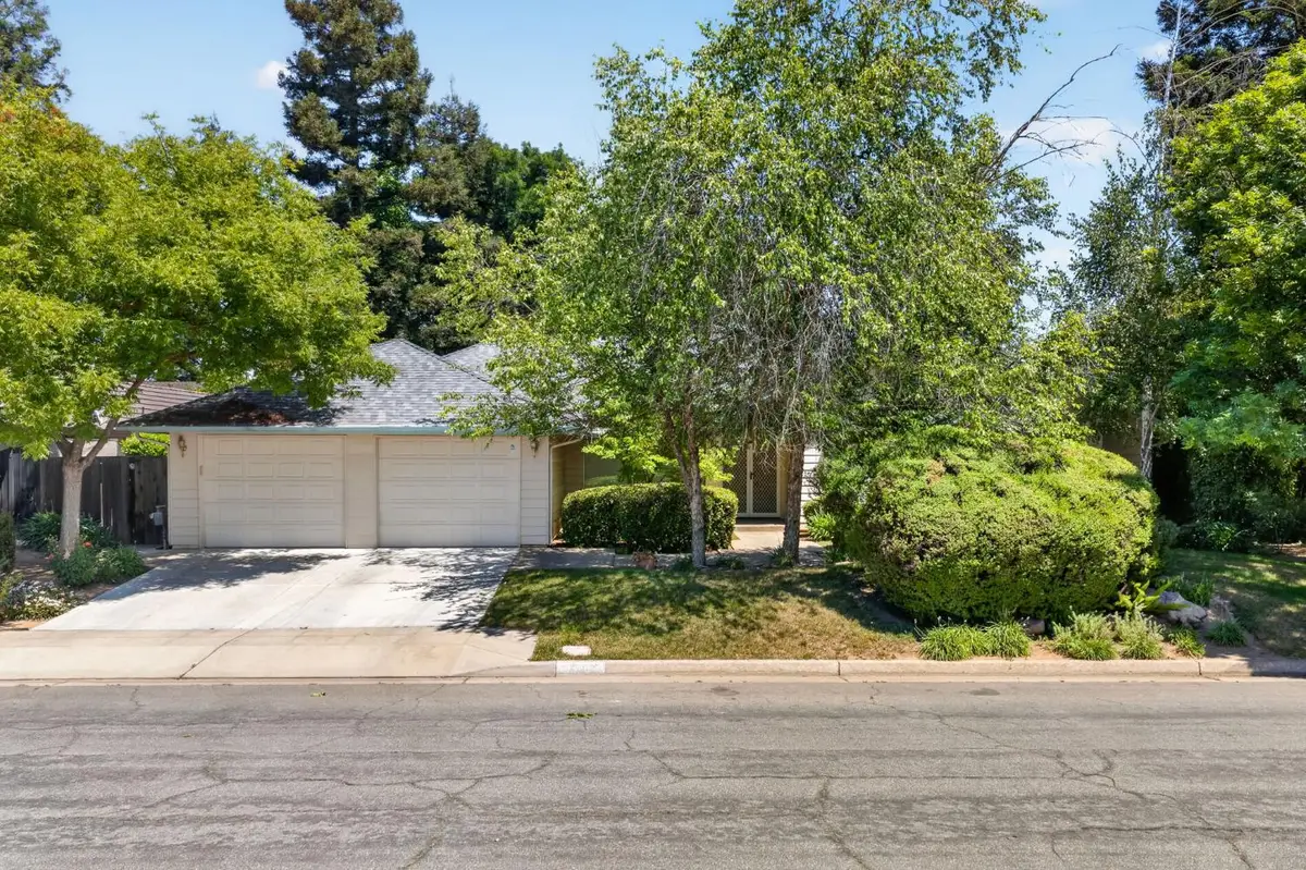 7188 N Geraldine Avenue, Fresno, CA 93711 - #1