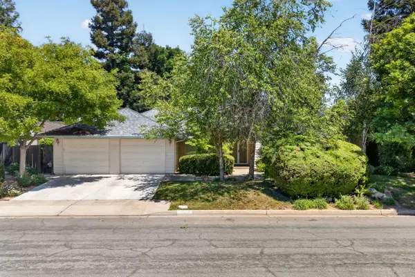 7188 N Geraldine Avenue, Fresno, CA 93711