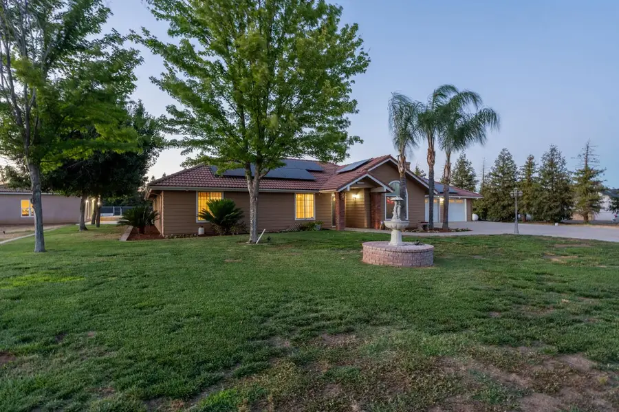 10024 E Bullard Avenue, Clovis, CA 93619 - #3