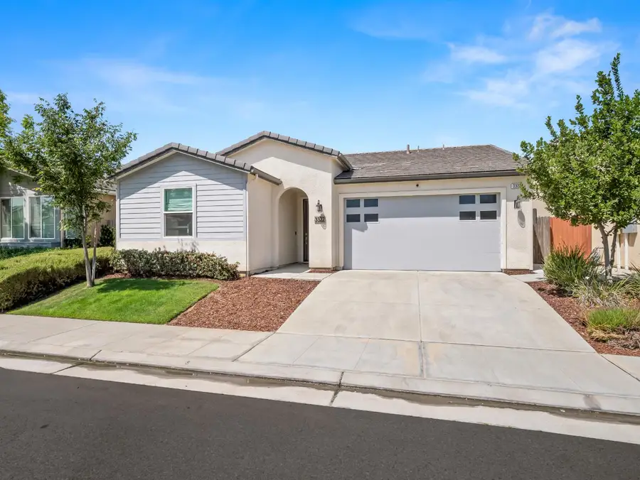 3322 Hermosa Avenue, Clovis, CA 93619 - #2