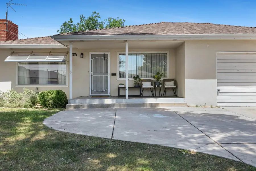 3913 E Fountain Way, Fresno, CA 93726 - #3