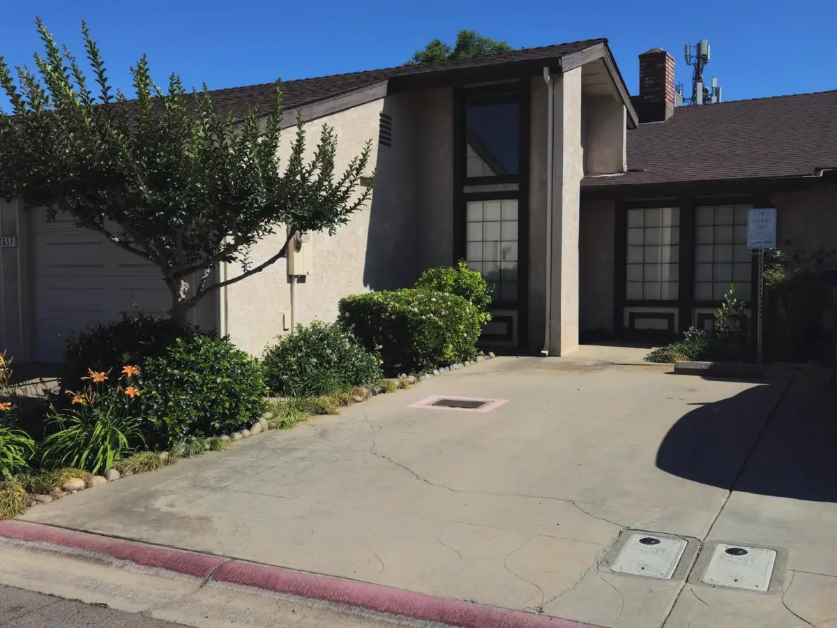 1657 Willow Avenue, Clovis, CA 93612 - #1