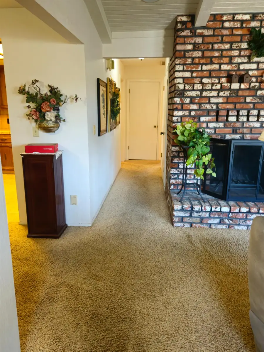 1657 Willow Avenue, Clovis, CA 93612 - #3