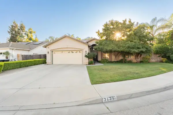 2131 N Terrace Court, Visalia, CA 93291