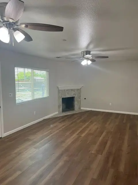 3422 E Michigan Avenue, Fresno, CA 93703 - #3