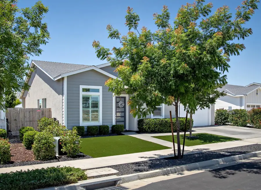 3707 N Santa Fe Street, Visalia, CA 93292 - #2