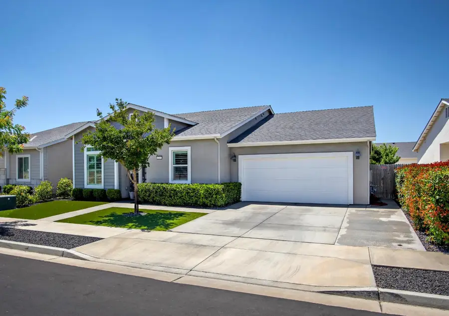 3707 N Santa Fe Street, Visalia, CA 93292 - #3