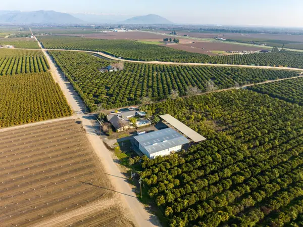14721 E Tulare Avenue, Sanger, CA 93657