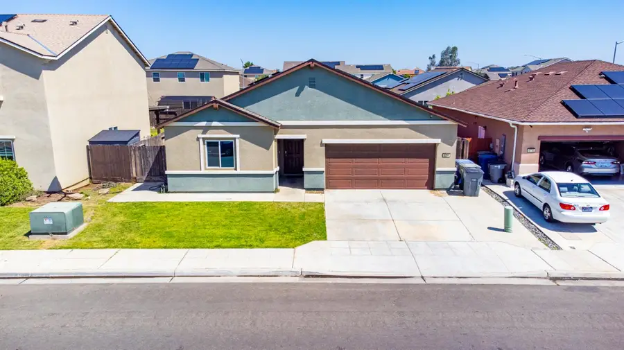 6704 E Dwight Way Avenue, Fresno, CA 93727 - #2
