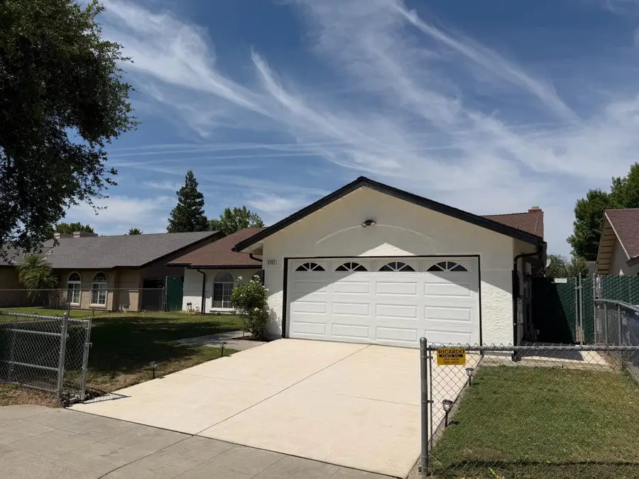 3383 N Forestiere Avenue, Fresno, CA 93722 - #2