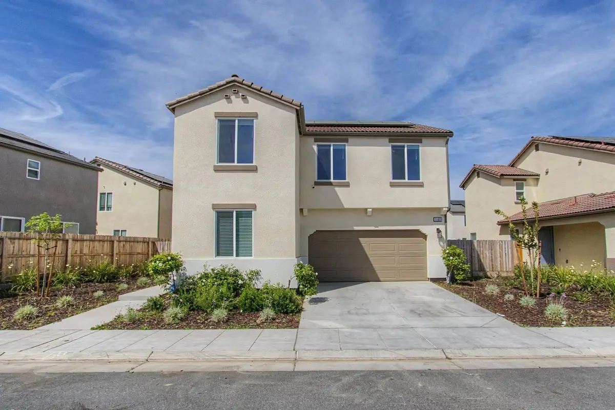 1183 Ponderosa Way W, Madera, CA 93636 - #1