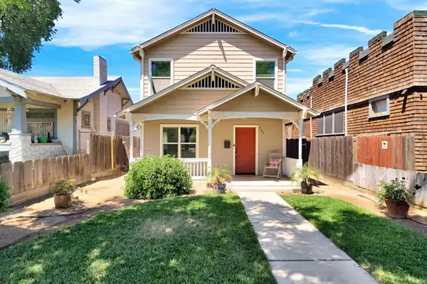 233 N College Avenue, Fresno, CA 93701