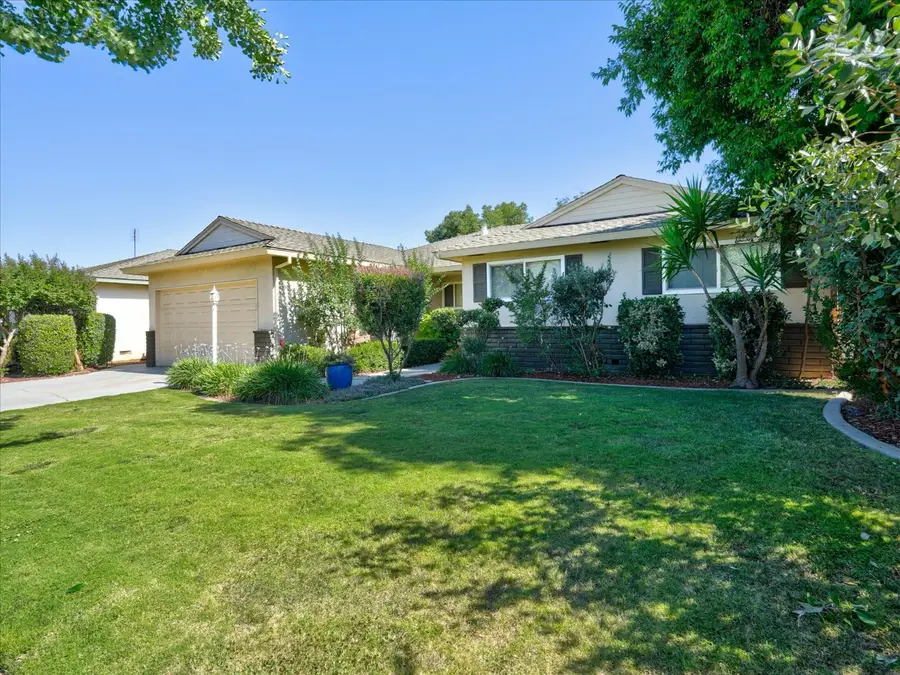 1545 E Vartikian Avenue, Fresno, CA 93710 - #2