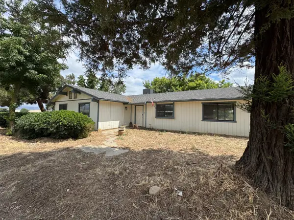 21293 E American, Reedley, CA 92654