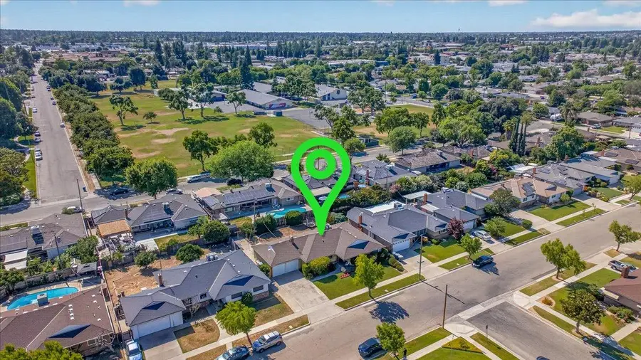 5521 N Callisch Avenue, Fresno, CA 93710 - #2