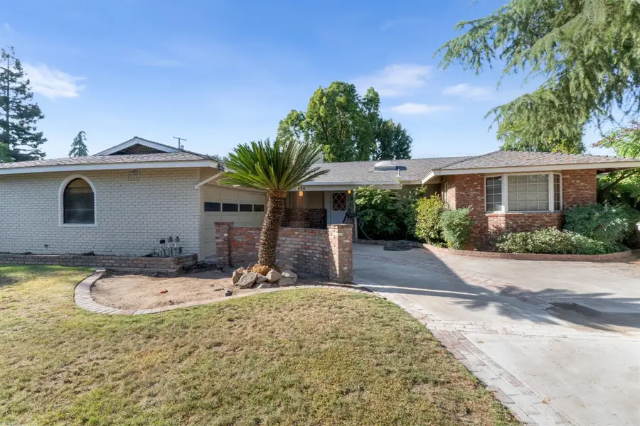 436 W Twain Avenue, Fresno, CA 93704 - #3
