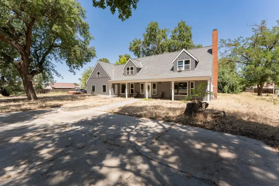 1150 E Hanford Armona Road, Lemoore, CA 93245 - #2
