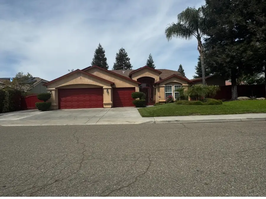 876 Royal Drive, Madera, CA 93637 - #2
