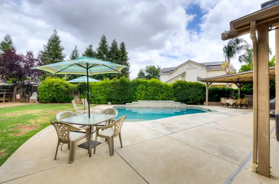 2853 N Mckelvey Avenue, Fresno, CA 93727 - #3