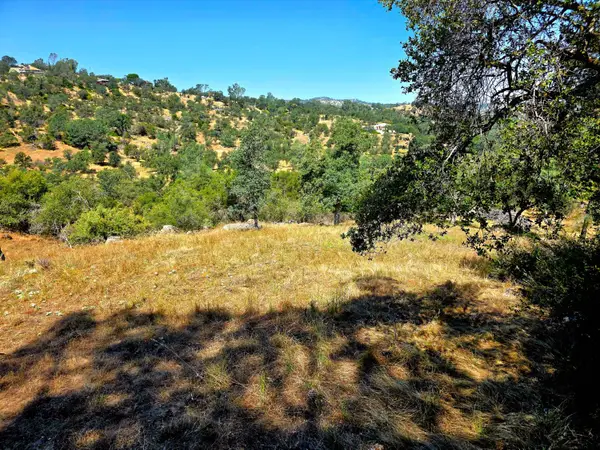 2 Corral Drive, Coarsegold, CA 93614
