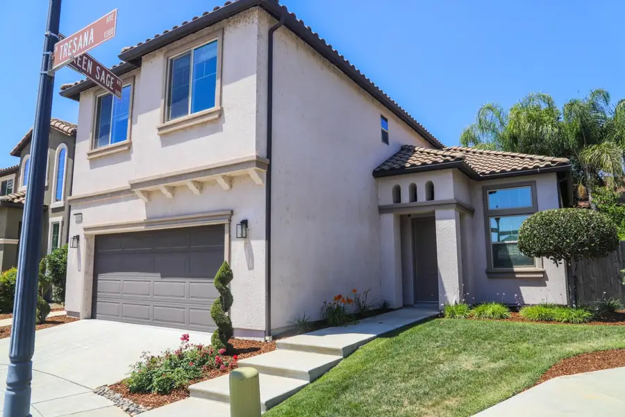 11333 N Tresana Avenue, Fresno, CA 93730 - #2