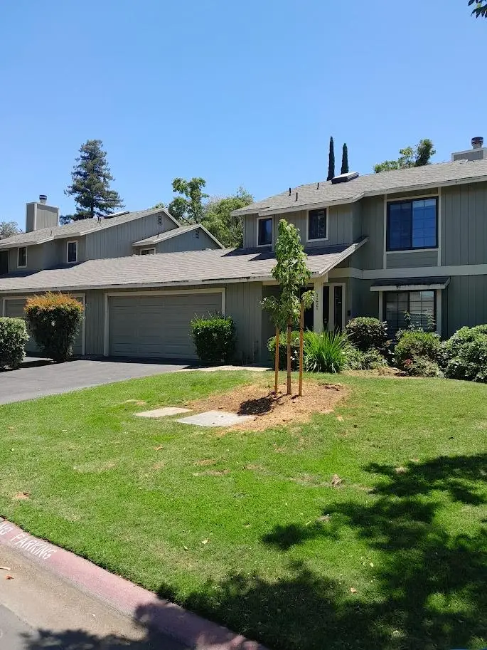 4727 E Alamos Avenue #122, Fresno, CA 93726 - #1