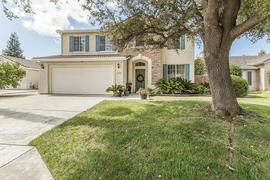 2703 E Hillview Avenue, Fresno, CA 93720 - #2