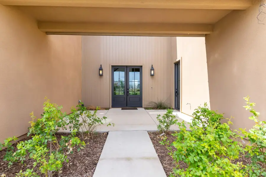 1104 Bloom Avenue, Clovis, CA 93619 - #3