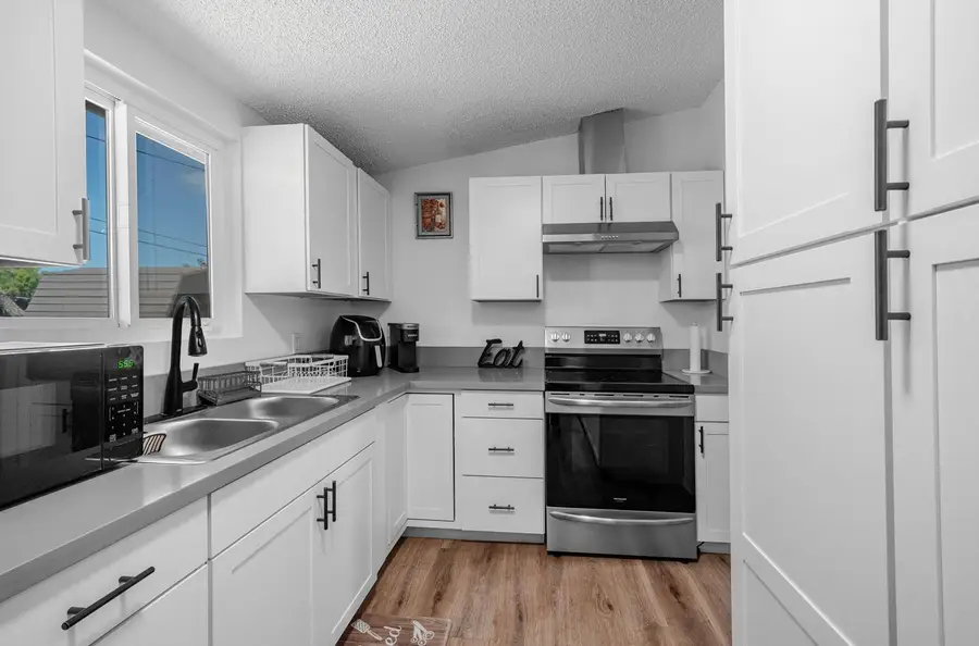 2564 Crescent Avenue, Clovis, CA 93612 - #2