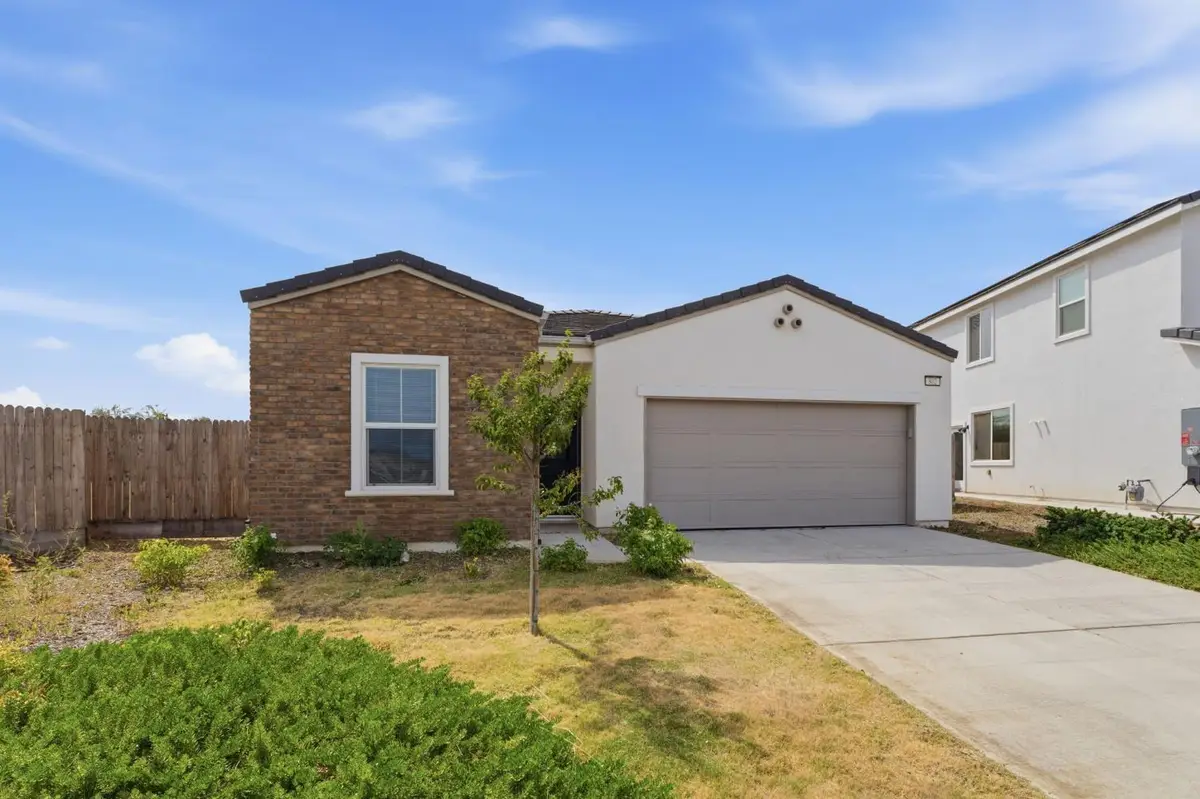 802 Atlantica Drive S, Madera, CA 93636 - #1