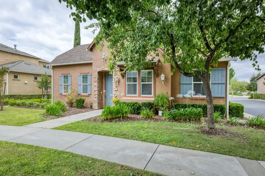 4158 Trenton Avenue, Clovis, CA 93619 - #3
