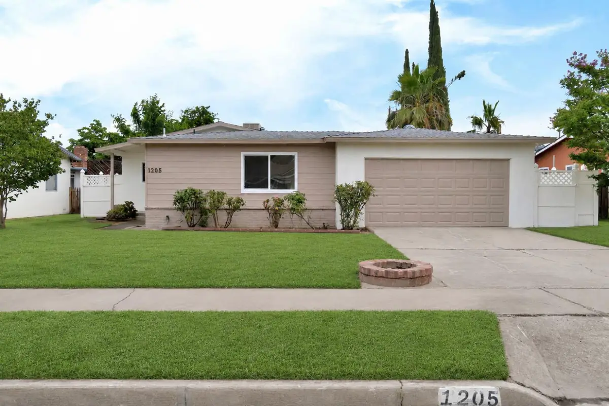 1205 Rogers Street, Madera, CA 93638 - #1