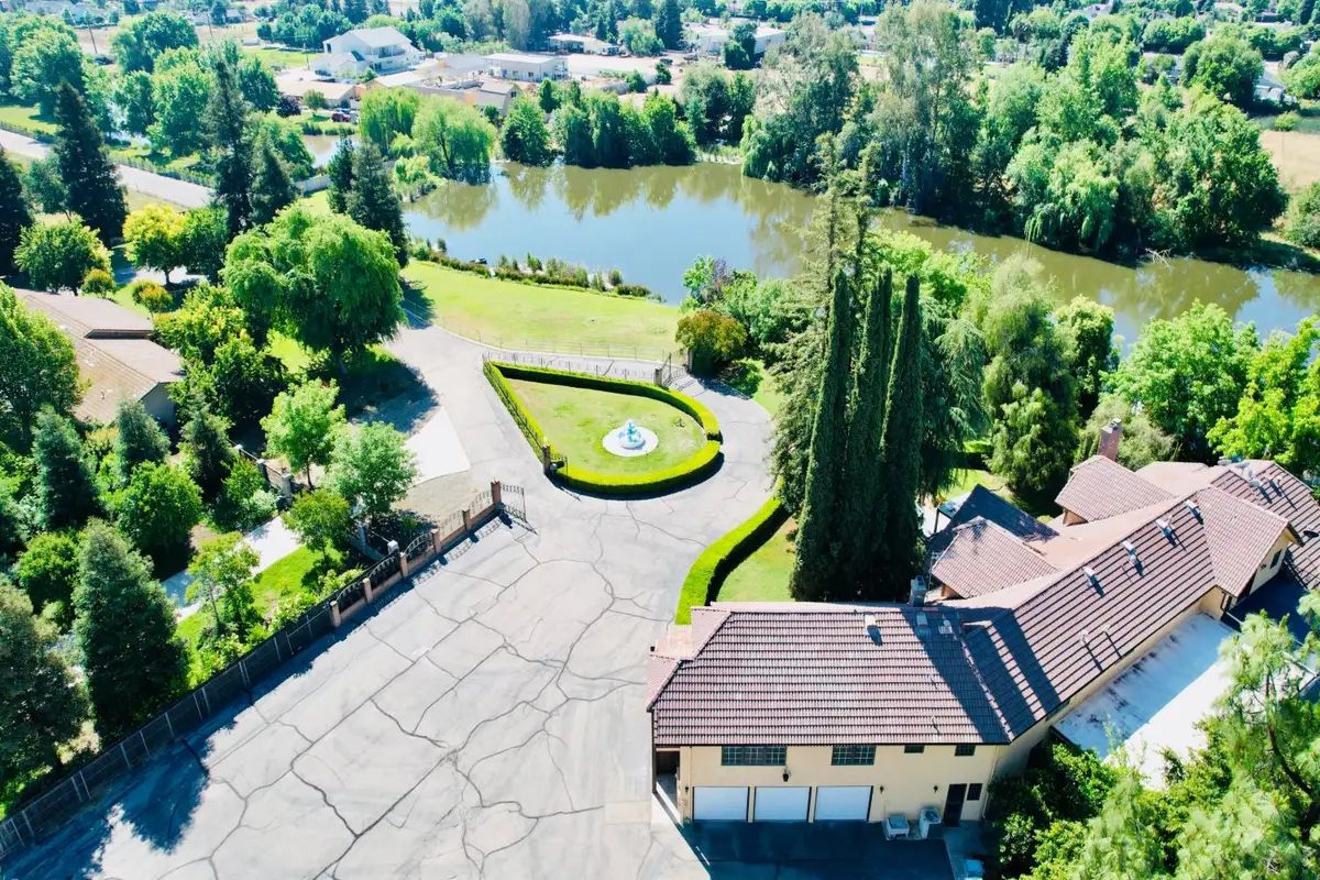 8155 N Fowler Avenue, Clovis, CA 93619 - #1