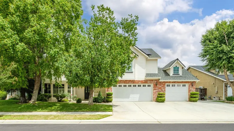 147 Everglade Avenue, Clovis, CA 93619 - #2