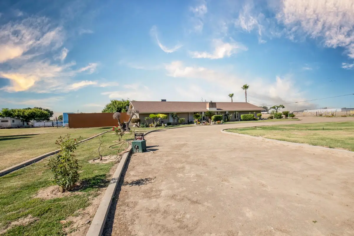 4037 E North Avenue, Fresno, CA 93725 - #1