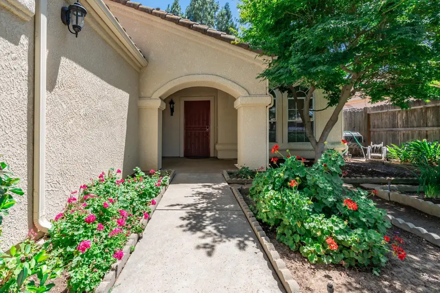 1757 E Birch Avenue, Fresno, CA 93720 - #2