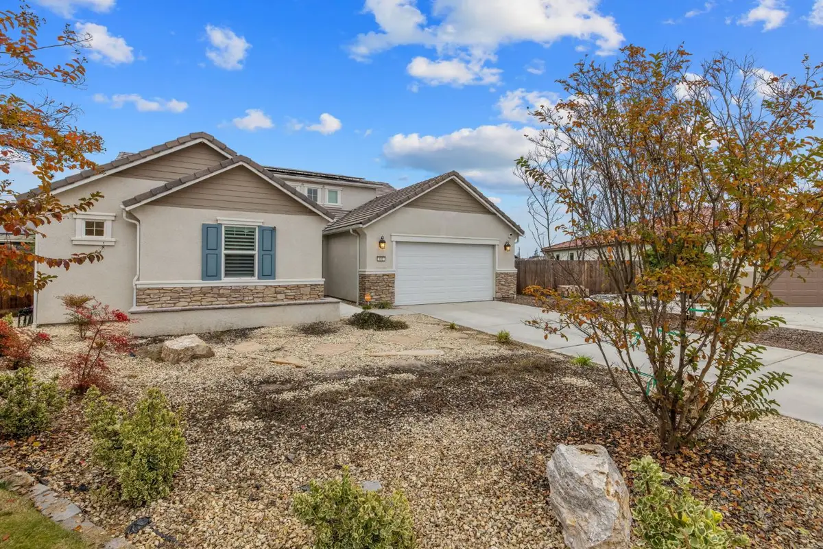 801 Howard, Kingsburg, CA 93631 - #1