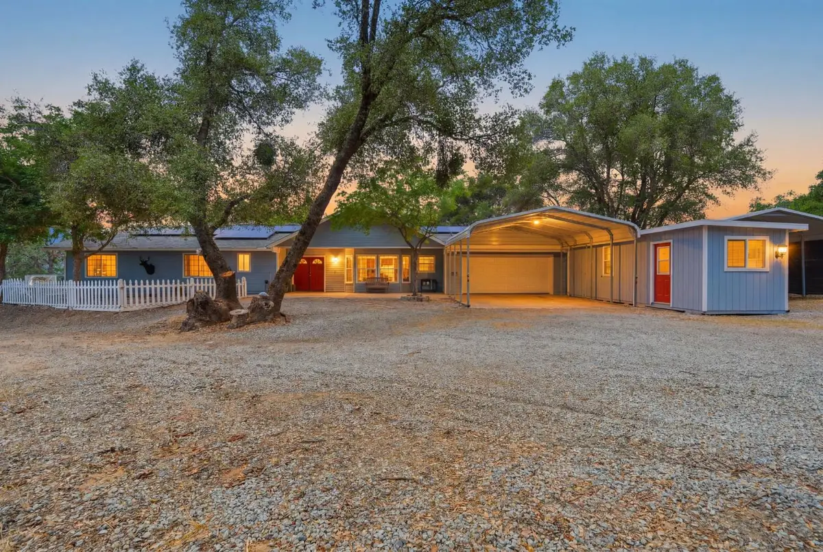 40872 Big Oak Flat Road N, Oakhurst, CA 93644 - #1
