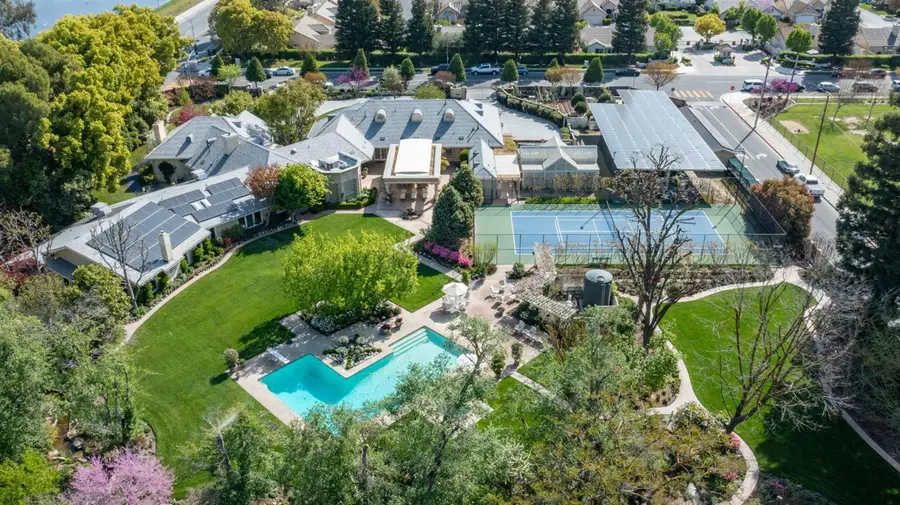 5811 N Forkner Avenue, Fresno, CA 93711 - #2