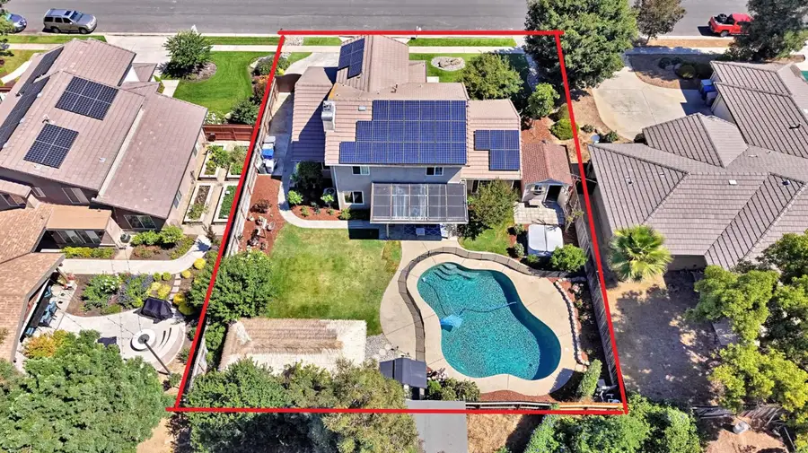 1742 Cromwell Avenue, Clovis, CA 93611 - #2