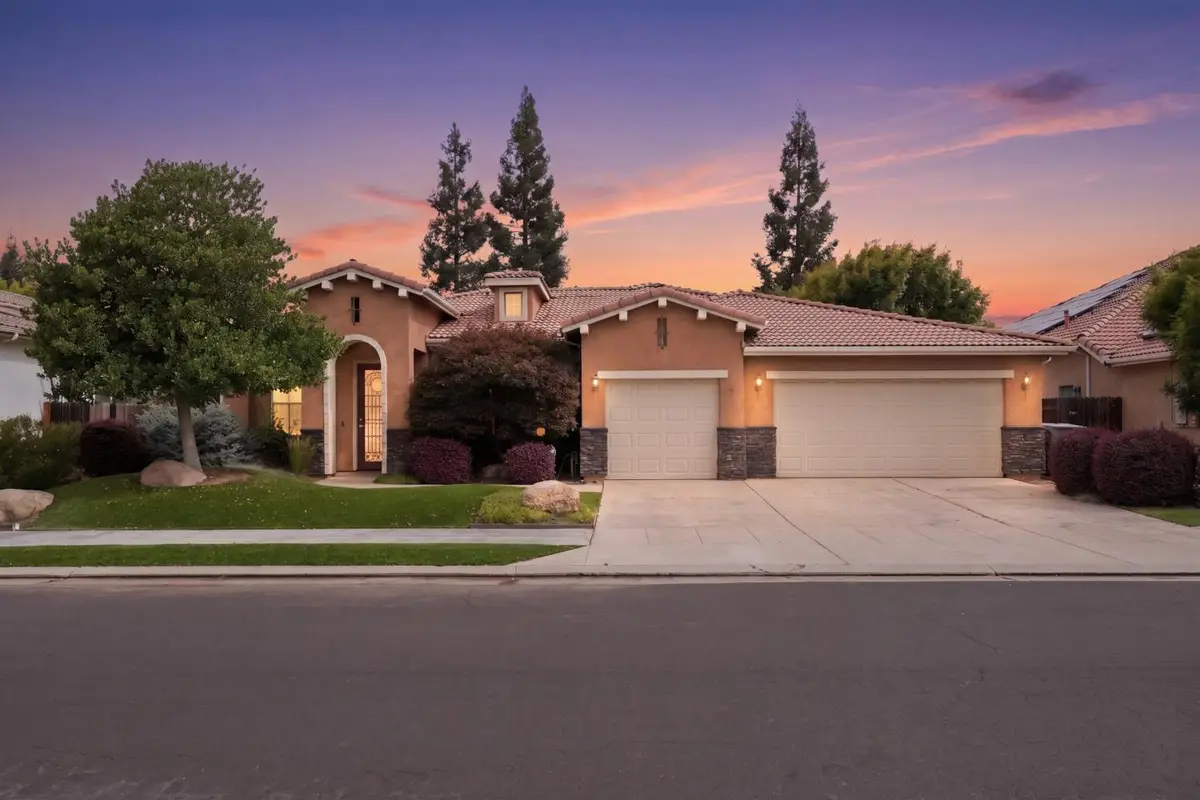 3063 Everglade Avenue, Clovis, CA 93619 - #1