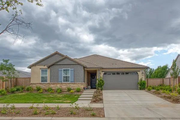 1122 Creekside Avenue, Madera, CA 93636