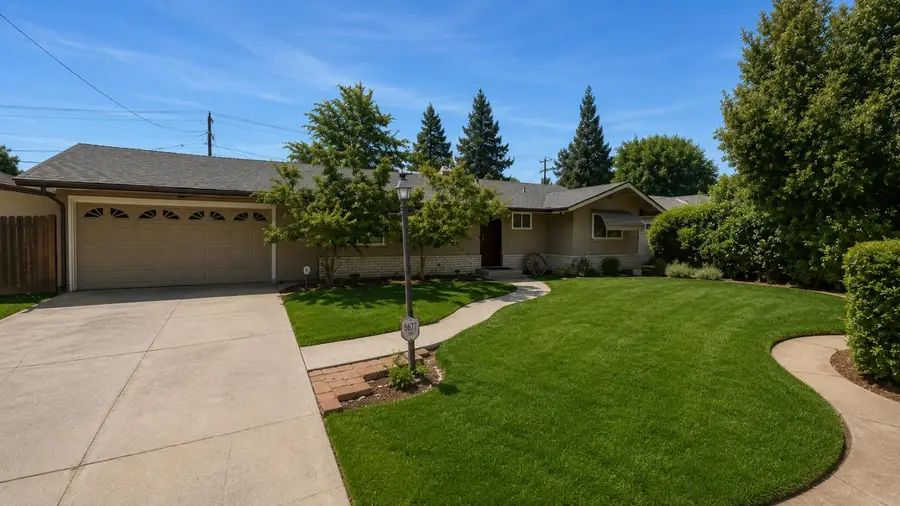5677 N Millbrook Avenue, Fresno, CA 93710 - #2