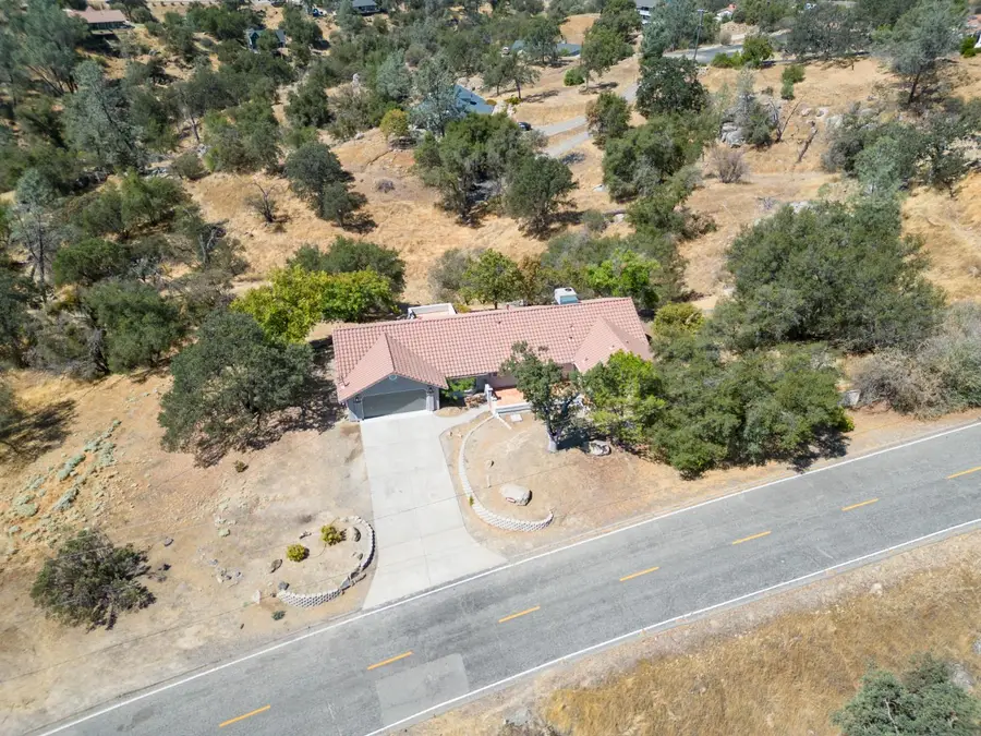 28684 Copper Creek Drive, Coarsegold, CA 93614 - #2