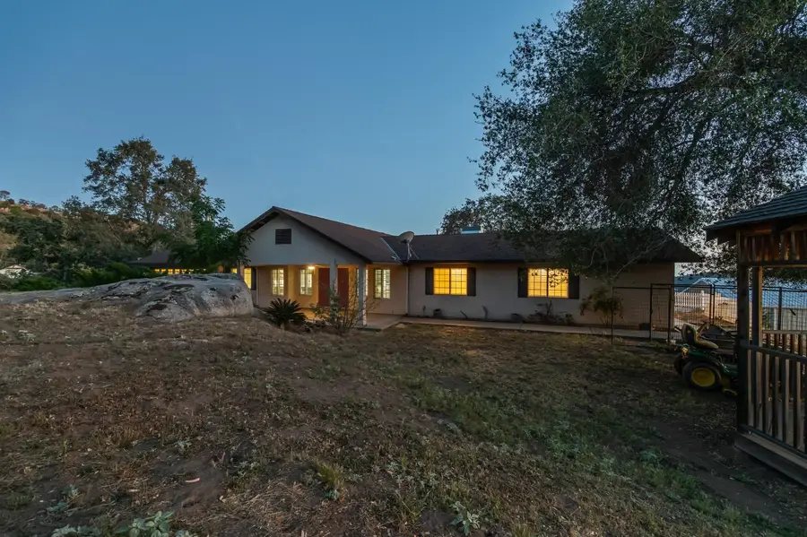 31363 N Dome Drive, Coarsegold, CA 93614 - #2