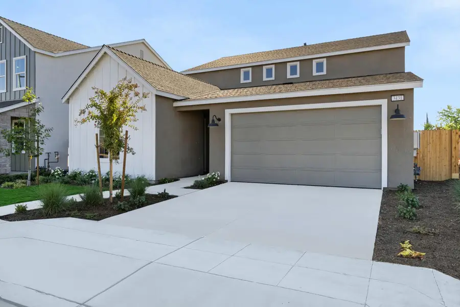 3431 N Mcarthur Avenue, Fresno, CA 93727 - #2