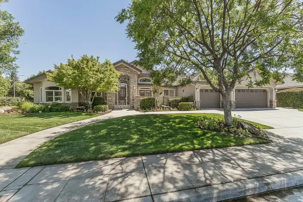 2998 Ashcroft, Clovis, CA 93611