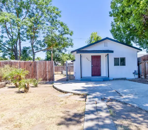4543 E Inyo Street, Fresno, CA 93702